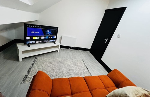 Sheldon Appartement | Stylish Stay 10 mins from NEC, HS2 & BHX Airport