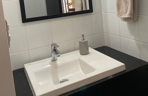 Zona 16 Appartement | Shift Cayala: 2BR/BA balcony, spa, gym, near US Embassy & amenities. Secure 24/7