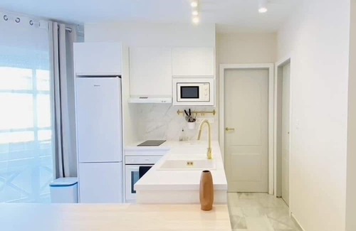 Cenes de la Vega Appartement | Alora: Modern Apartment in Village Sierra Nevada