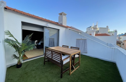 Cacilhas Maison | Cosy Duplex in Historical Centre of Almada