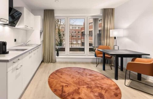 Burgeresch Appartement | Between-studios - Tiger