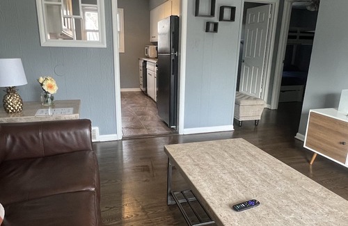 Shawnee Maison | Cozy two bedroom home near downtown Shawnee
