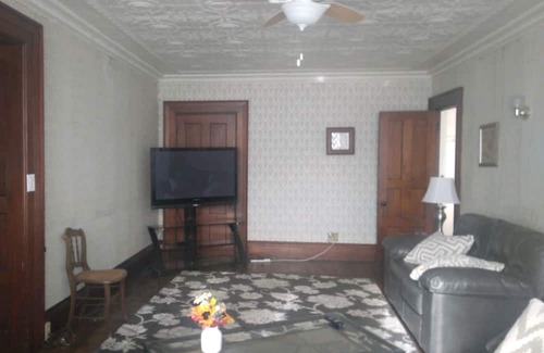 Ogdensburg Appartement | Historical home in close proximity to Canton, Potsdam and Ottawa.,