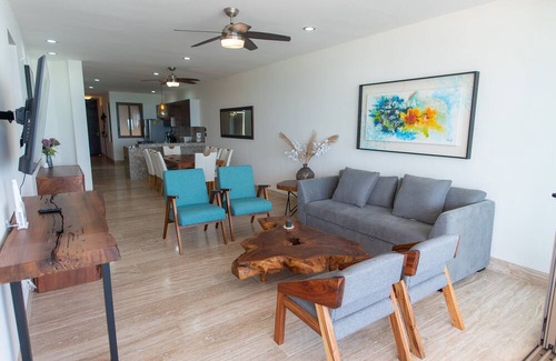 Yucatan Peninsula Copropriété | Brand New Beachfront Deluxe 3 BR Condo