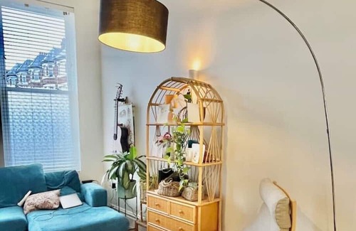 Wallington Appartement | NY style studio 26 min to London