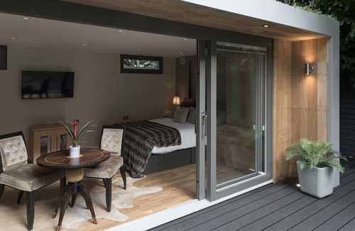 Hillrise Cabine | Stunning Highgate / Crouch End Garden Annexe