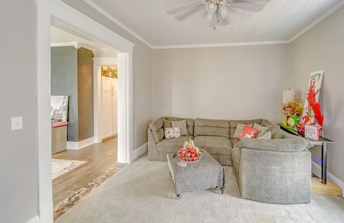 Decatur Maison | Tesla Charger!! Remodeled 5 bed! Sleeps 12.