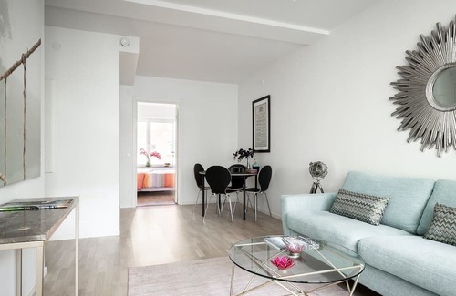 Solna Appartement | Mysigt Lägenheten Nära Stan