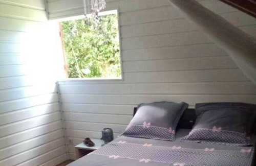 Saint-Claude Maison | Homerez - Spacious house for 6 ppl. with garden and terrace at Saint-Claude