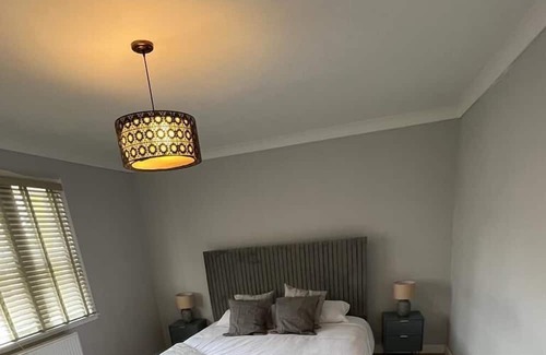 Newton Mearns Maison | large Country Mansion in Glasgow Newton Mearns