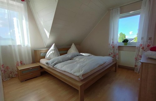 Wolfsburg Appartement | Ferienwohnung mit 85m2. Für 2 Erwachsene und 2 Kinder
