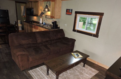 Malaga Cabine | Peace of Mind Cabin at Sparkman Lake