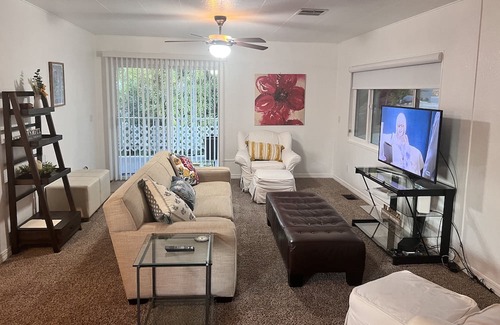 Oroville East Maison | Peaceful 2 Bedroom Home with a Breathtaking View
