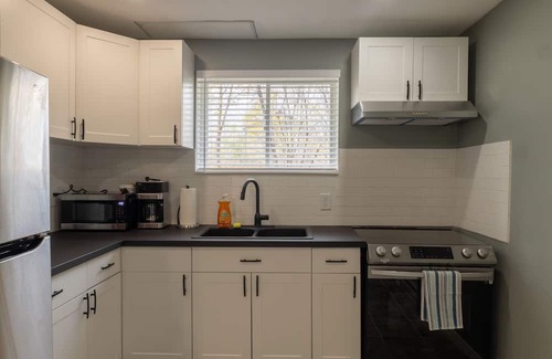 Kemptville Appartement | Newly Renovated 2bed/1bath Apartment / Cozy&Clean
