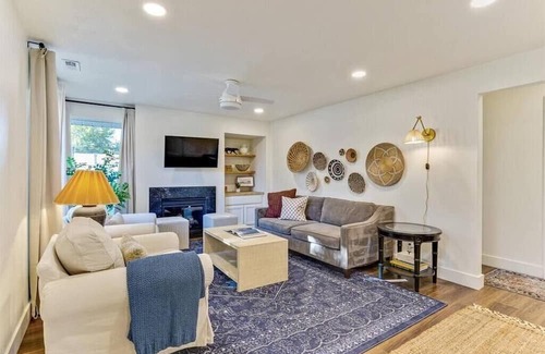 Orem Maison | New! Updated Oasis near Freeway w/ New Private Hot Tub | Fenced Backyard |...