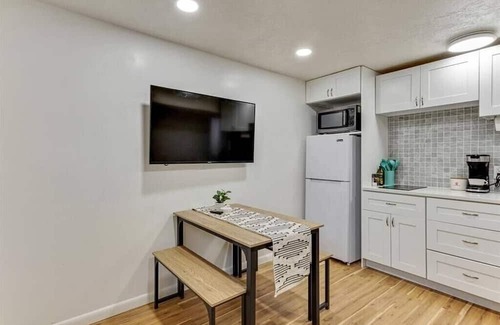 Sandy Maison | Canyon Cottage | Sandy | 2 bd 1 ba | Workspace