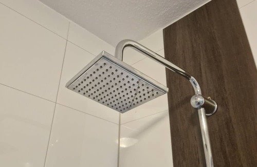 Cloppenburg Appartement | Cozy: Design Suite Zentral Küche Balkon