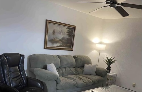 Flint Maison | Cozy spacious home to relax