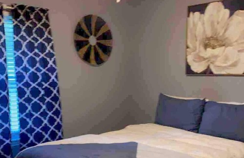 Cascade Maison | Secluded Oasis minutes from shopping Complimentary streaming services &CoffeeBar