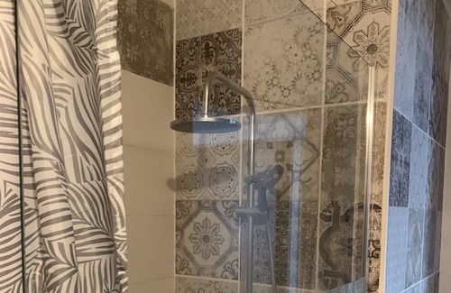 Chatillon-Saint-Jean Lit Et Petit-Déjeuner | Chambre Parentale 50m2