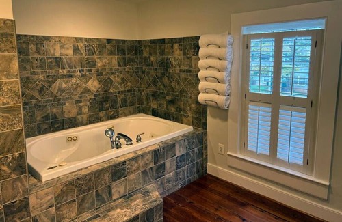 Culpeper Maison | Old Red in downtown Culpeper VA