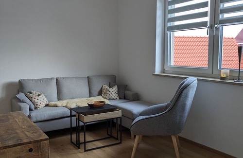 Bechhofen Appartement | Holiday Apartment "Seenlandliebe - Sonnenschein" with Balcony & Shared Garden