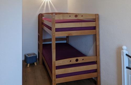 Bechhofen Appartement | Holiday Apartment "Seenlandliebe - Sonnenschein" with Balcony & Shared Garden