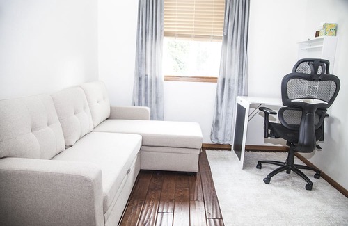 Olympia Maison | Comfy Retreat Near Shopping/Dining/Parks