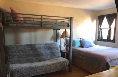 Westfield Appartement | Guest Apartment: 1bd/1ba/Full Kitchen/100% Private