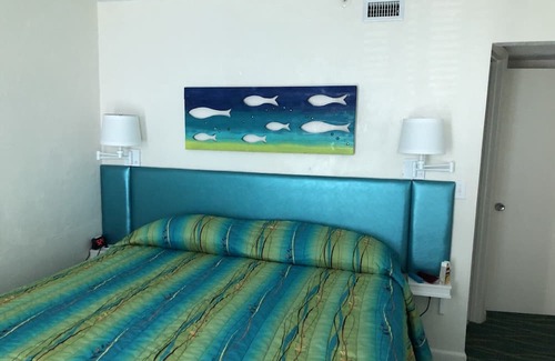 New Smyrna Beach Station Balnéaire | 2 Bedroom Oceanview Suite overlooking the Atlantic ocean with white sandy beach