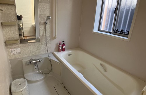 Narashino Maison | Near Tokyo DiesneyLand, Beach and Makuhari. Big House 4 BedRooms for 18 Guests