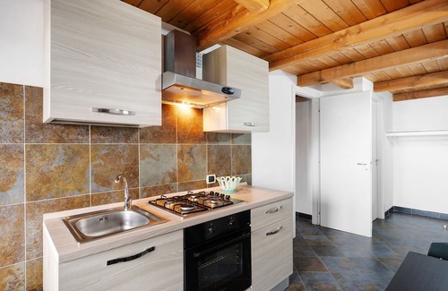 Fisciano Appartement | Apartment 'Parco San Lorenzo 3' with Balcony
