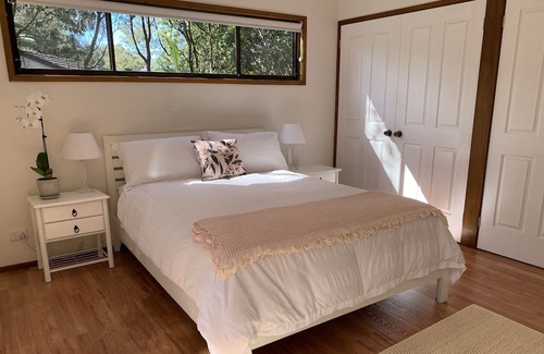 Point Clare Maison | Peaceful Surrounds Point Clare Pet friendly