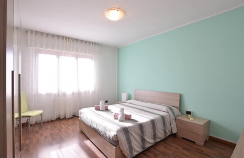 Lamon Appartement | Look forward to a wonderful view of the countryside in this vacation apartment.