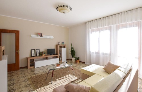 Lamon Appartement | Look forward to a wonderful view of the countryside in this vacation apartment.