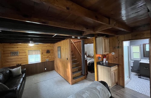 Houghton Lake Cabine | Cozy cabin great for vacationers, hunters/fishers, snowmobilers/ORVers!