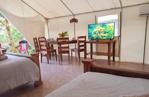 San Rafael de Guatuso Maison | Volcano Tenorio Glamping Ranch - 3 Fully Furnished Luxury Glamping Tents
