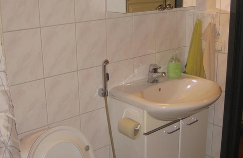 Vantaa City Centre Appartement | TIKKURILA kaksio 43m2. Nice apartment near airport and train