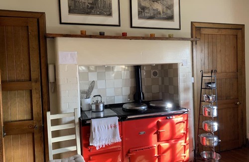 Helensburgh Maison | Grade 1 fairytale house at the top of Helensburgh with views over the Clyde.