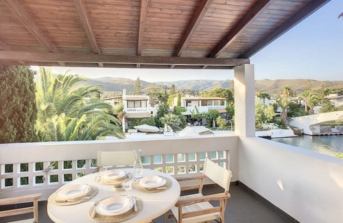 Plepi Appartement | Beachside fully equipped flat with seaview
