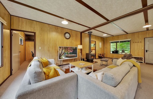 Bright Cabine | Welcome to The Banya Place – an experience like no other.