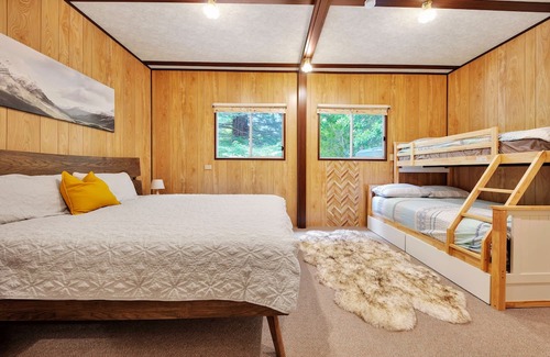 Bright Cabine | Welcome to The Banya Place – an experience like no other.