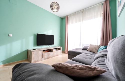 Cap de Salou Appartement | Apartment 'Lovely' with Shared Pool, Private Terrace and Air Conditioning