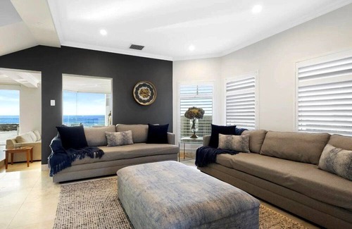 Blue Bay Maison | Blue Bay on the Beach