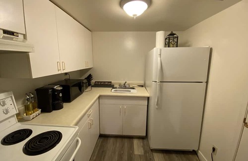 Kamloops Maison | Cozy suite with full Kitchen