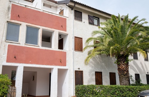 Falerna Appartement | Holiday Apartment "Trilocale 37 Residence La Giungla" with Sea View, Shared Pool & Wi-Fi