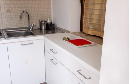 Falerna Appartement | Holiday Apartment "Trilocale 37 Residence La Giungla" with Sea View, Shared Pool & Wi-Fi