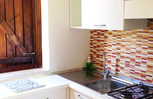 Falerna Appartement | Holiday Apartment "Trilocale 33 Residence La Giungla" with Sea View, Shared Pool & Wi-Fi