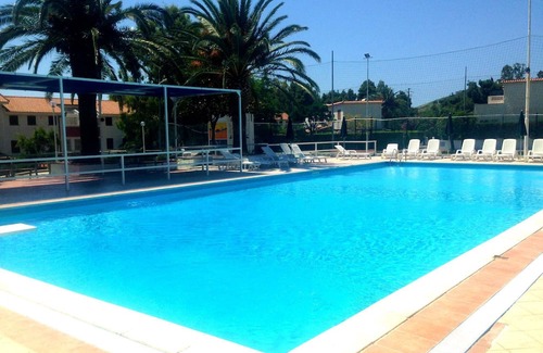 Falerna Appartement | Holiday Apartment "Villa Patrizia - Residence La Giungla" with Sea View, Shared Pool & Wi-Fi