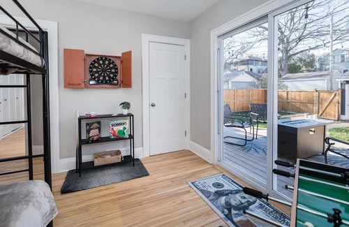 Northrop Maison | Nokomis Nirvana: Delightful 4BR Gem in MPLS